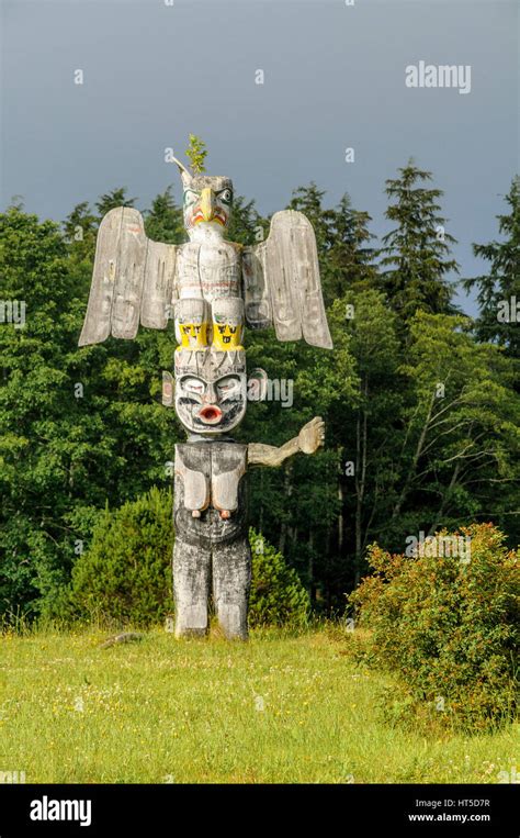 namgis first nation totem poles namgis burial grounds the village of alert bay cormorant