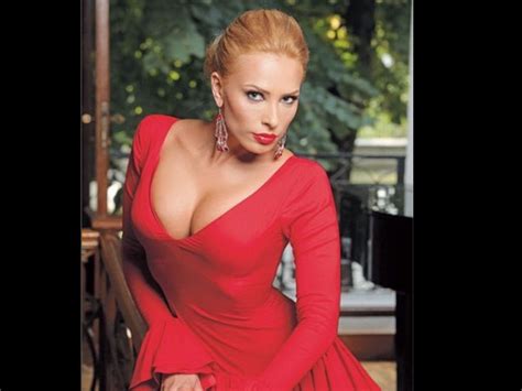 Iulia Vantur Did Not Kiss Salman Khan & She Kissed Her Ex ...