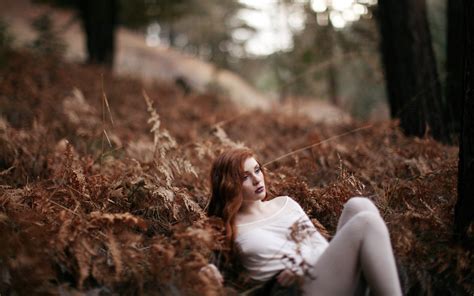 Nature Forest Redhead Girl Photo 7013814