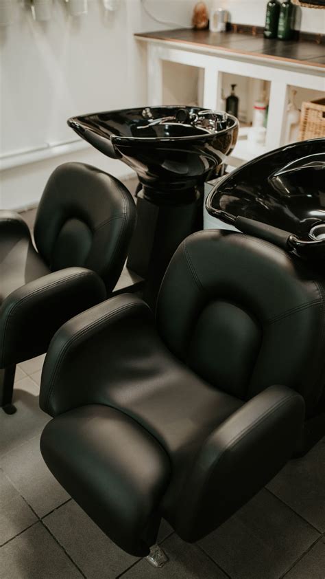 Twisted Roots Salon Green Circle Salons