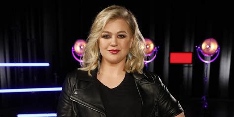 Kelly Clarkson Shares Body Shaming Incident With Glamour UK