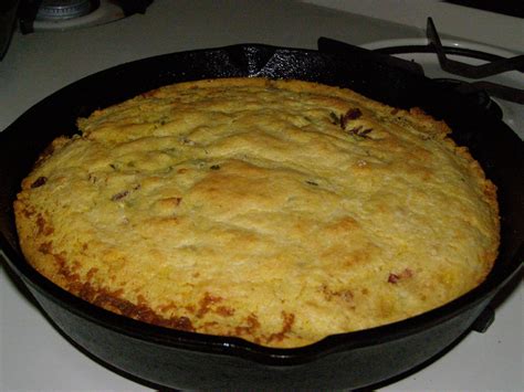 As a result, it is very popular in certain traditional southern recipes. Self Rising Cornmeal Mix