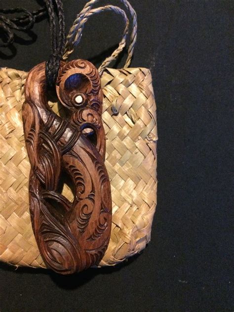 Pin By The Mangledwitch On Bone Carvings Maori Art Bone Carving Nz Art