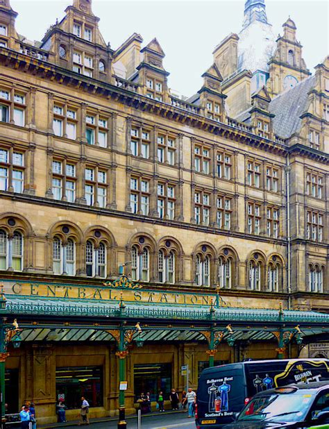 Glasgow Central Station I Frontage And Concourse