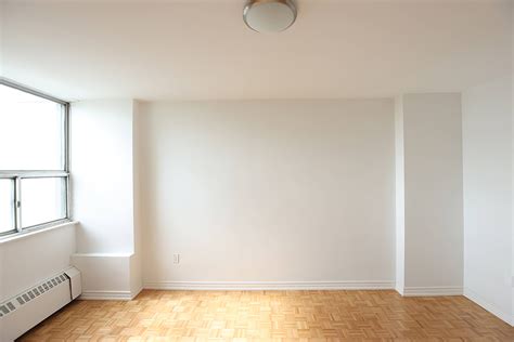 18 Steeles Ave E, Markham, ON - 2 Bedroom Apartment for Rent | liv.rent