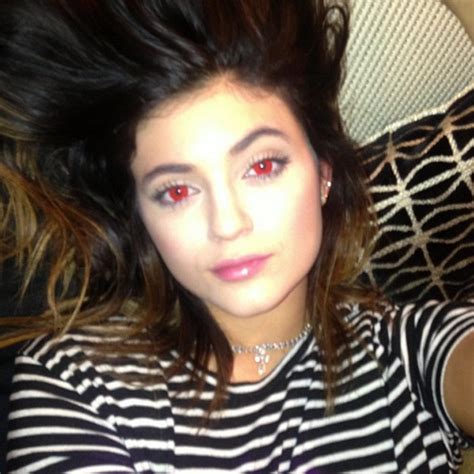 Kylie Jenners Red Eyes — Looks Like A Vampire In New Instagram Selfie