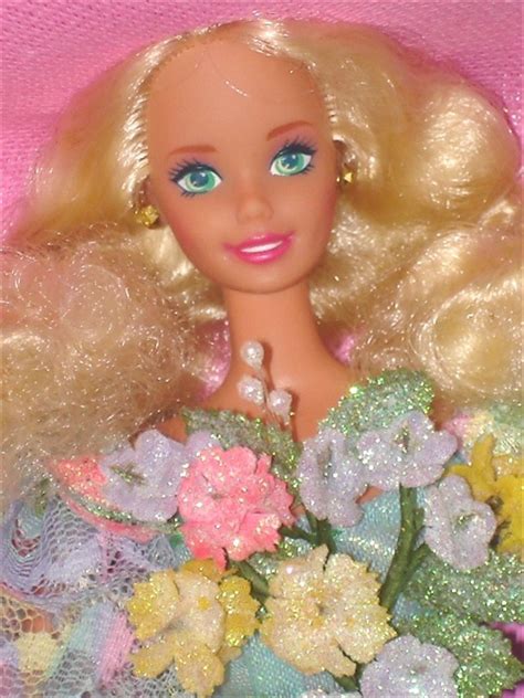 1995 Spring Bouquet Barbie Doll Collector Edition Ebay Spring Bouquet Barbie Dolls Barbie