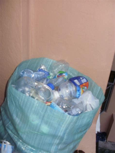 A kertas paper b plastik plastic bottle c. Minda Insan: Mudah Kitar Semula di Lembah Klang? (Part Akhir)