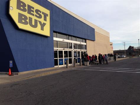 Is Best Buy Open Today On July 5th 2021