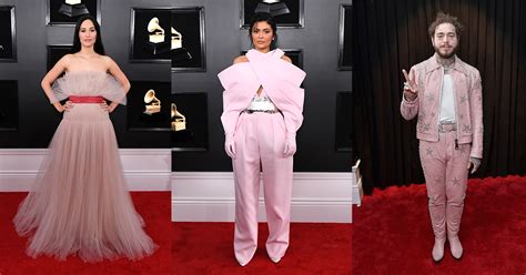 Cardi b walks the red carpet at the 2019 grammy awards with hair by tokyo stylez and a beauty look inspired by the birth of venus. Nos tenues préférées des Grammy Awards 2019 : Une soirée ...