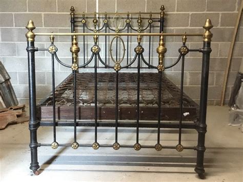 Fine Quality Victorian Brass And Iron Double Bed Antiques Atlas