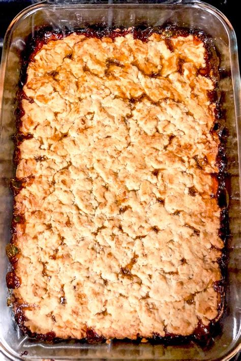Well balanced flavor, and cute little pockets, just can not have enough of them. Czech Bars with Jam and Walnuts