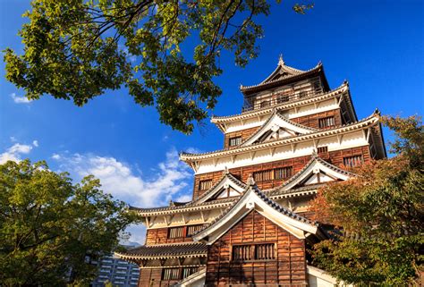Japan comprises over three thousand islands, the largest of which are honshū, hokkaidō, kyūshū, and shikoku. 5 fascinating historic sites from around the world - The ...