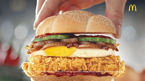 As we countdown to national day, mcdonald's is launching a delicious menu selection that puts a modern spin on traditional local favourites! McDonald's - "Nasi Lemak" Burger - YouTube