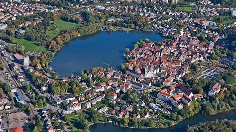 This url format is no longer supported. Bad Waldsee: Reise in den barocken Kurort | Reise