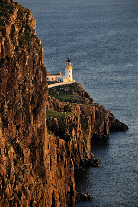 Neist point lighthouse, designed by david alan stevenson, was first lit on 1 november 1909.3 an aerial cableway is used to take supplies to the lighthouse and cottages. Neist Point Lighthouse at sunset, the Isle of Skye, Scotla… | Flickr