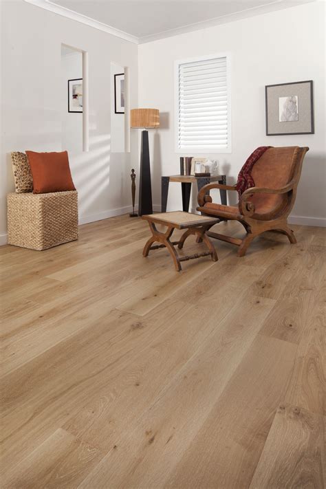 Explore The Beauty Of French Oak Laminate Flooring - Flooring Designs