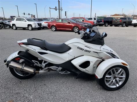 We are selling this at no reserve at whatever price the auction ends at. 2014 Can-Am Spyder RS-S SE5 (White), Columbia, Missouri ...