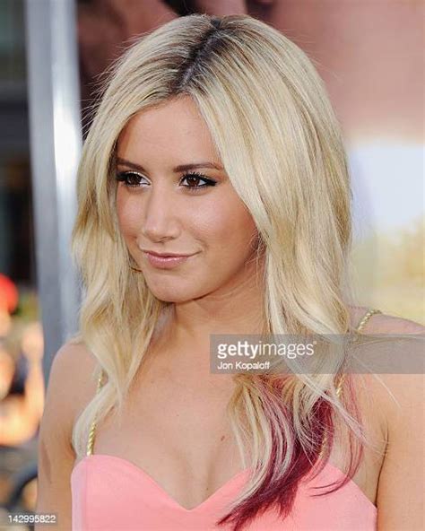 Ashley Tisdale Arrives At The Los Angeles Premiere Of The Lucky One