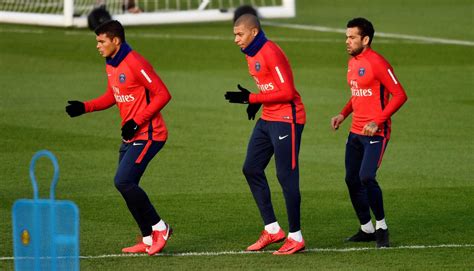 Wenn ein trainer das sagt, sagen wir, dass es eine ausrede ist. Paris Saint Germain vs Sydney FC: Live Stream TV Updates ...