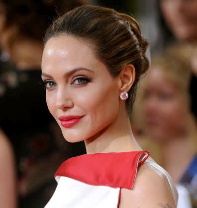 The Top 3 Red Carpet Hair Styles From The Golden Globes Be Ageless