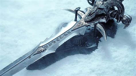 Blizzard Open Pre Orders For The 125 Cm Frostmourne From Warcraft