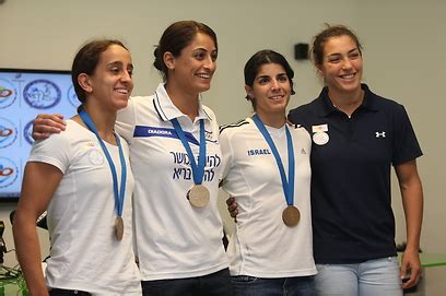 זמן הווה, בנייני הפועל, שם תואר ותואר הפועל. איגוד הג'ודו הודיע: "לא נצא לאליפות העולם"