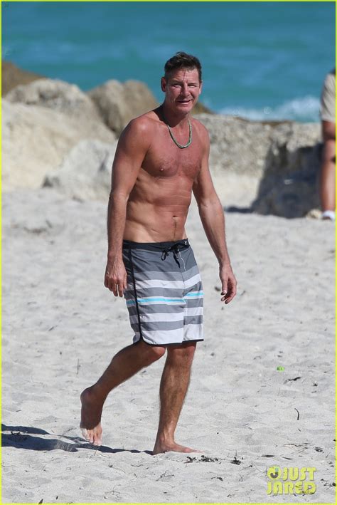 extreme makeover s ty pennington goes shirtless puts toned body on display at 52 photo