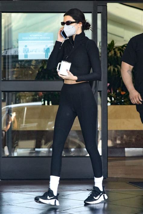 Kendall Jenner Fantastic Ass And Big Cameltoe Out In Los Angeles Hot Celebs Home