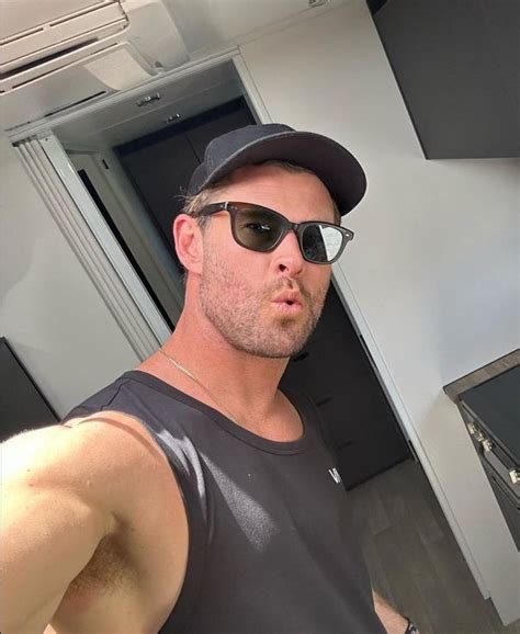 Hemsworths Slut 🔞 On Twitter Fuck Me In You Deluxe Rv Chris