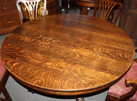 Antique Round Oak Kitchen Table Things In The Kitchen