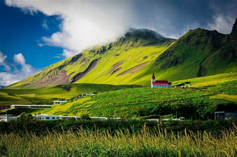 Estos son los lugares fascinantes que no deberías dejar de visitar en el sur de islandia, la isla de los volcanes y de. Islandia wprowadza ograniczenia dla turystów. Oto powody ...