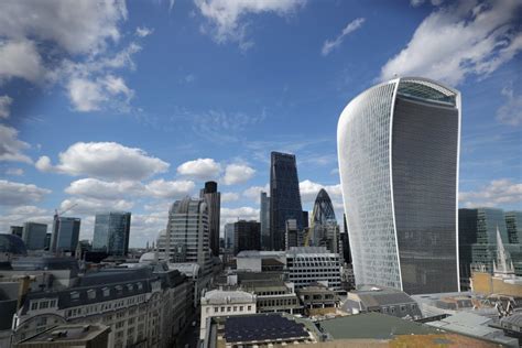 Londons Walkie Talkie Sold To Hong Kong Firm For 17 Billion Wsj
