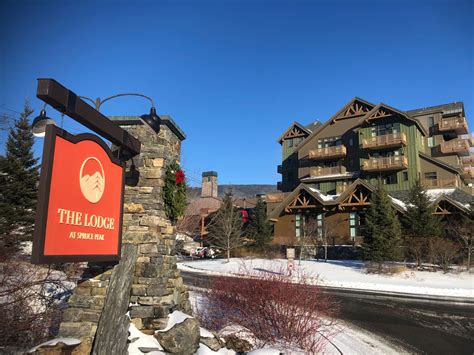 Stowe Mountain Lodge At Spruce Peak Theluxuryvacationguide