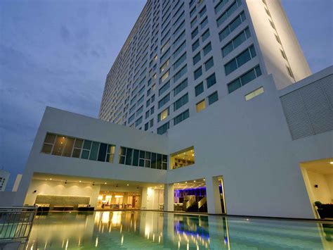 Book luxury kuching hotels or find last minute accommodation. Pullman Kuching | 5 star hotel in vibrant Kuching city