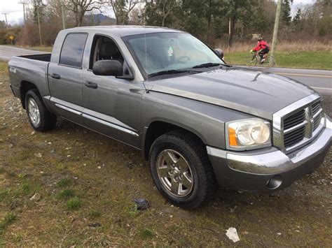 2005 Dodge Dakota Laramie 4x4 Leather Low Kms Outside Metro