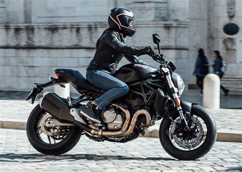 Ducati 821 Monster 2019 Fiche Moto