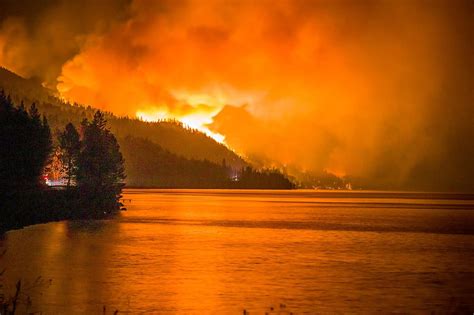 Montana Wildfires 600 People Displaced From Homes Boulder 2700 Fire