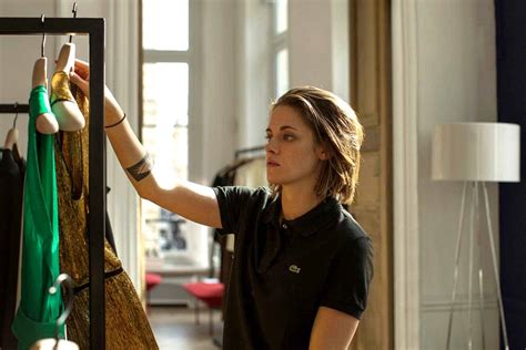 Personal Shopper Naked Kristen Stewart Is The Best Thing About Preposterous Ghost And Channel