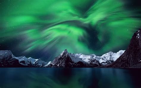 Download 2560x1600 Aurora Northern Lights Borealis