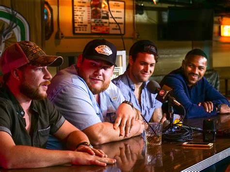 Изучайте релизы luke combs на discogs. Three Writers Celebrate First No. 1 With Luke Combs' "One ...