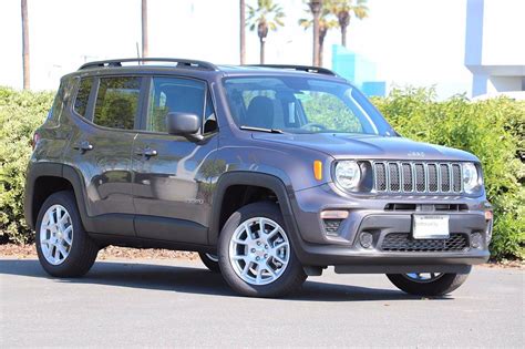 Priced slightly higher than the compass and thousands lower than the cherokee, the 2020 renegade is offered in four trim levels: New 2020 JEEP Renegade Sport Sport Utility in Modesto # ...