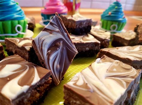 Backblech fetten und den teig darauf verteilen. Mazu12, Pralinen Kekse mit Weihnachtsmann - Rezept ...