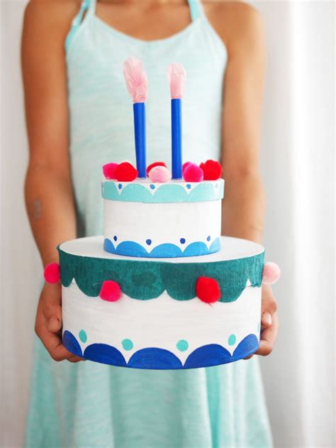 Roma pretend play with colorful balloons. PRETENDING PLAY CARDBOARD BIRTHDAY CAKE | Birthday cake ...