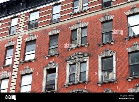 Vintage Red Brick Apartment Building In New York City Stock Photo Alamy