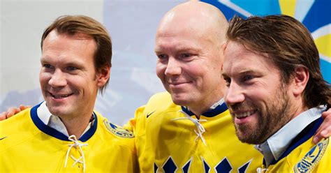 Regerande mästarna tjeckien möter tre kronor i tuneringens första match. Forsberg, Lidström och Sundin skänker Tre Kronor-biljetter ...