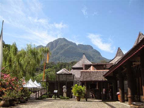 Pelbagai tempat menarik boleh dikunjungi apabila berada di sarawak. Syok Sendiri II: Tempat-tempat Menarik Sekitar Kuching ...