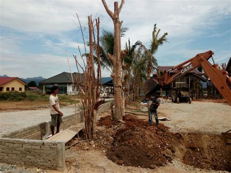 The climate made a malay traditional house raised on timber stilts or piles to elevate the building above the ground level. The traditional Malay house is one of the richest ...