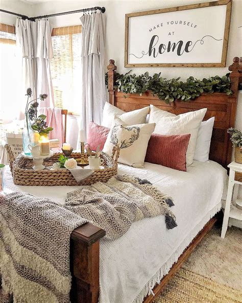 Cozy Farmhouse Master Bedroom Soul And Lane