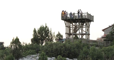 Beyşehir Gölü Milli Parkındaki Leylekler Vadisine Ziyaretçi Ilgisi